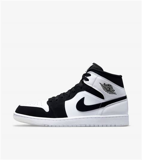 nike air jordan mid 1 damen|jordan 1 mid se black.